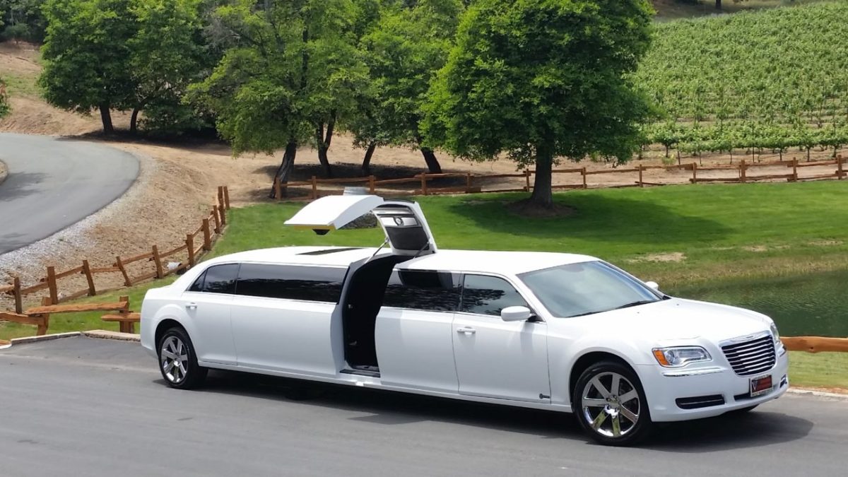 Celebrate Your Special Day with Ottawa Limousine Rental – Wedding Transportation Experts